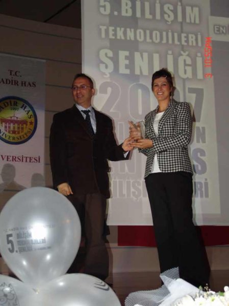 biliimenliiawardceremony3